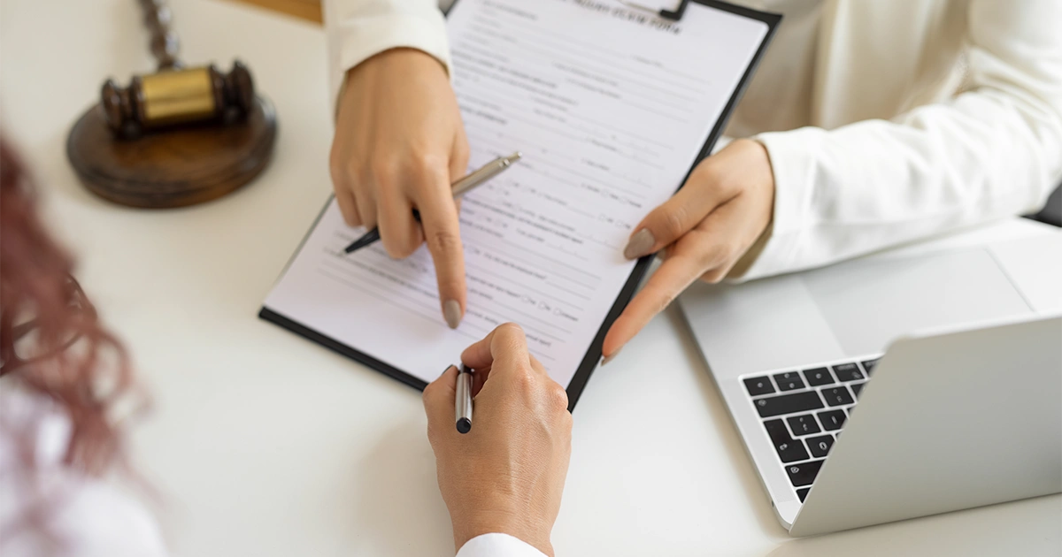 Actualización de registros de bienes y propiedades